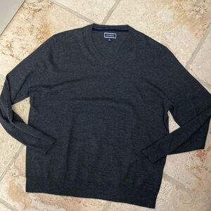 Club Room Mens Merino Wool Sweater V Neckline Long Sleeve Grey Preppy office XL